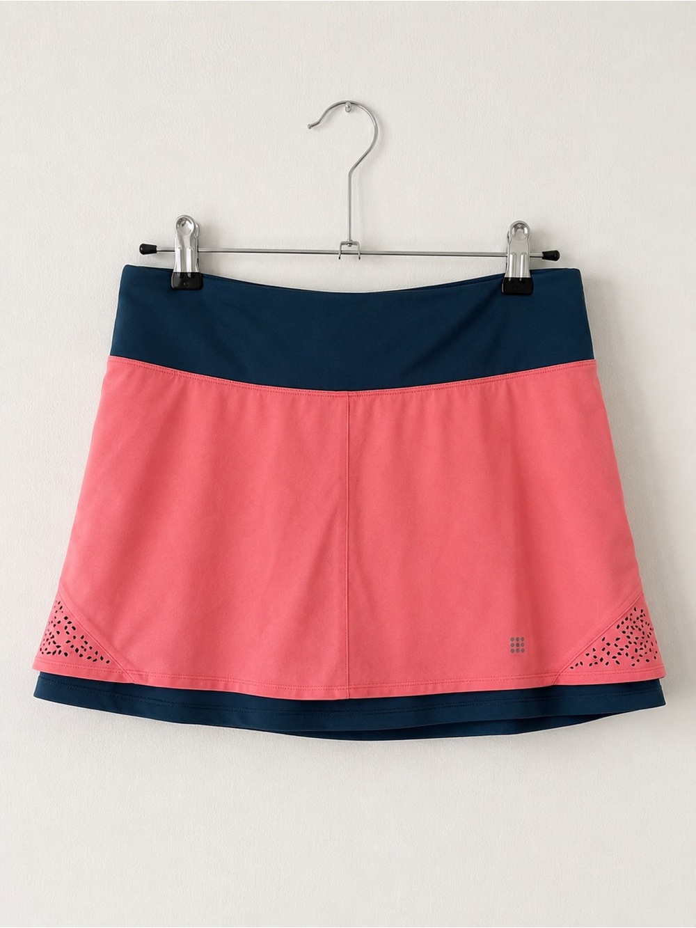 Title Nine Nimblene Coral Grey Cutout Skort Large